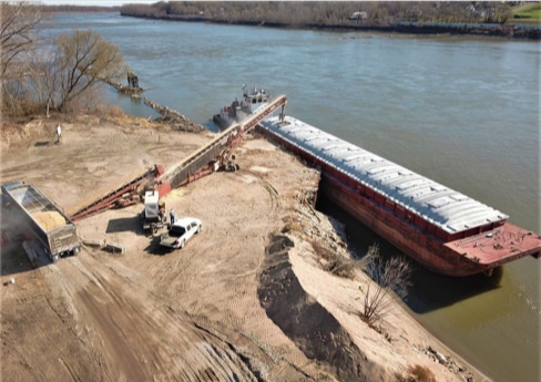 Commercial Dock Rental along the Missouri River