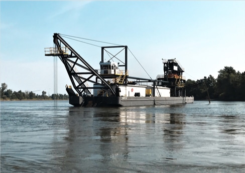 Contract dredging along the Missouri River